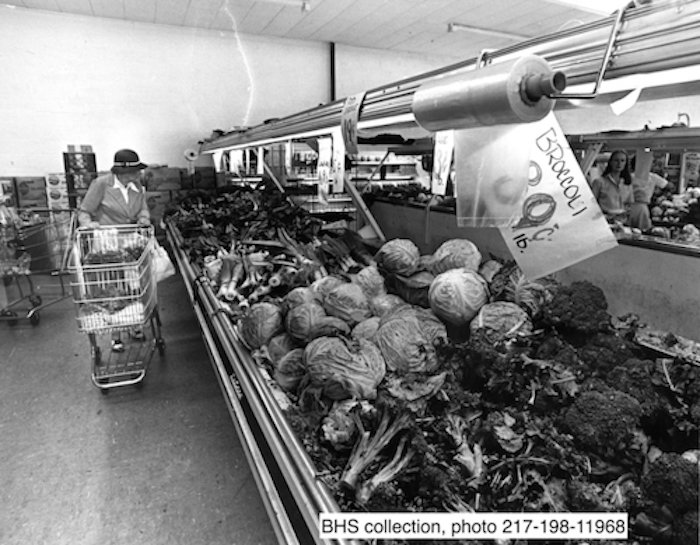 Picture of Berkeley Bowl around 1980